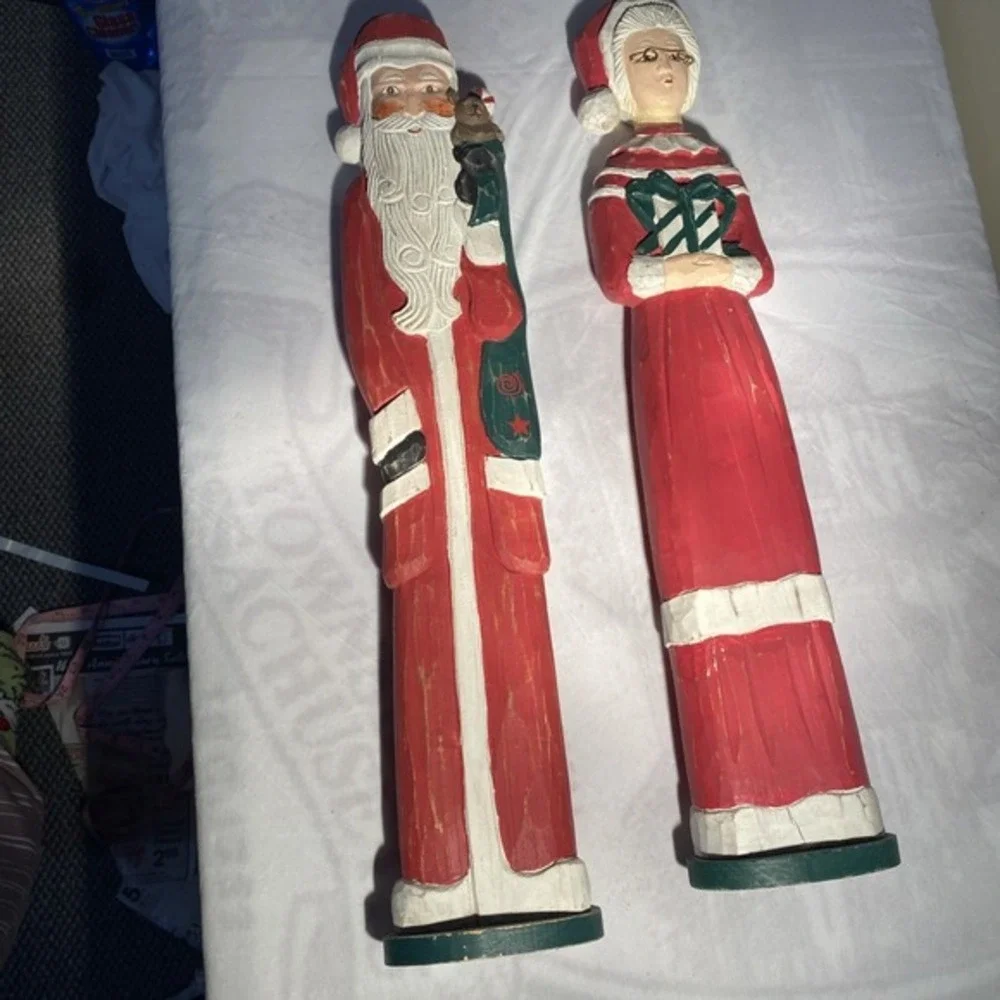 Mr & Mrs Claus 20‎ In Wooden Statues Pier One 3702